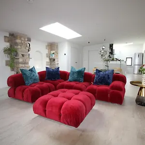 https://apt-the-old-poolhouse.yorkshirehotels.net